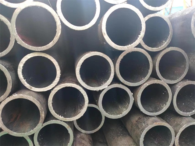 榆林10#结构用无缝钢管